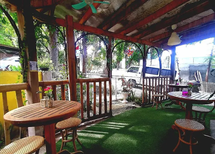 N Save Bed & Breakfast Oslob