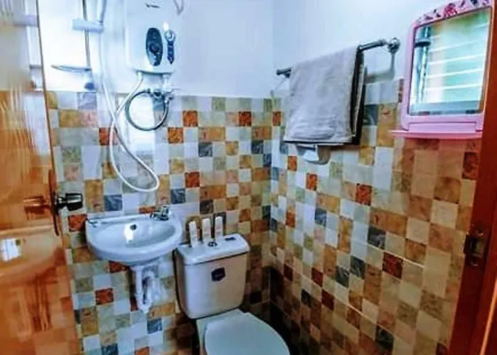 N Save Bed & Breakfast 2*